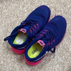 Nike Women's Free 5.0 Blue and Pink Athletic Shoes